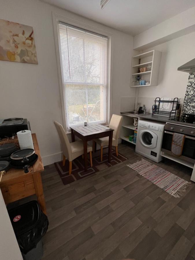 Lovely - 1 Bedroom Flat In Hastings Town Centre Exterior photo